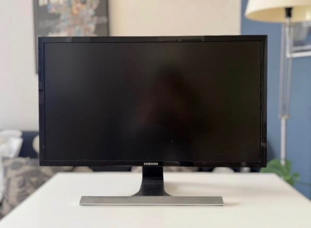 samsung-lu28e590-28-inch-uhd-4k-monitor-ultra-hd-3840x2160-1ms-2-x-hdmi-displayport-big-1