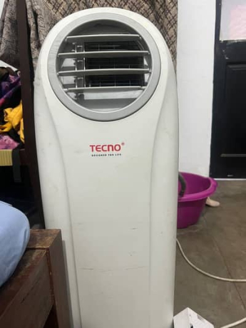 electric-portable-air-conditioner-good-condition-big-0