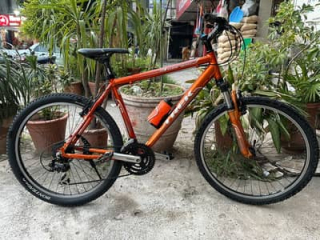 trek-4300-mountain-bike-in-good-condition-all-fully-working