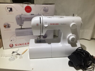 singer-tradition-2282-sewing-machine-mint-condition