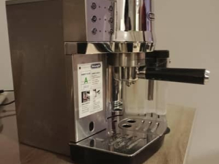 delonghi-stilosa-sage-green-espresso-machine-with-cappuccino-system-new